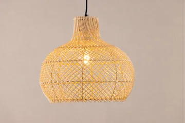 Varekil Pendellampa 30 cm - Trä/natur - Products - Belysning - Lampor & belysning inomhus - Taklampa & takbelysning - Pendellampa & hänglampa