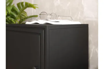 Laholm Byrå 100 cm - Svart - Products - Förvaring - Förvaringsmöbler - Byrå - Hallbyrå