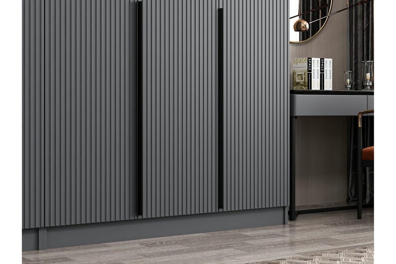 Fruitland Garderob 270 cm - Antracit - Products - Förvaring - Garderober & garderobssystem - Garderobsskåp