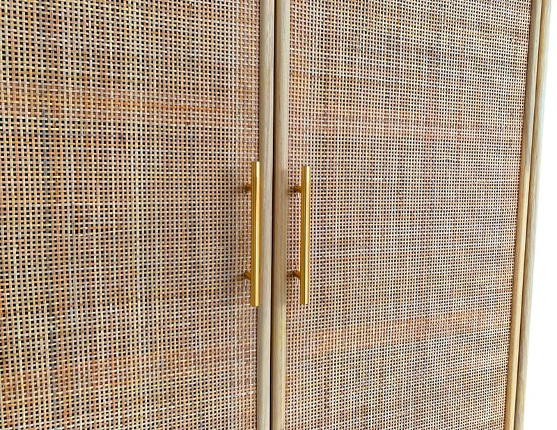 Skåp i trä och natur / rotting - React - Ljus ek / Mässing - Products - Förvaring - Skåp - Förvaringsskåp