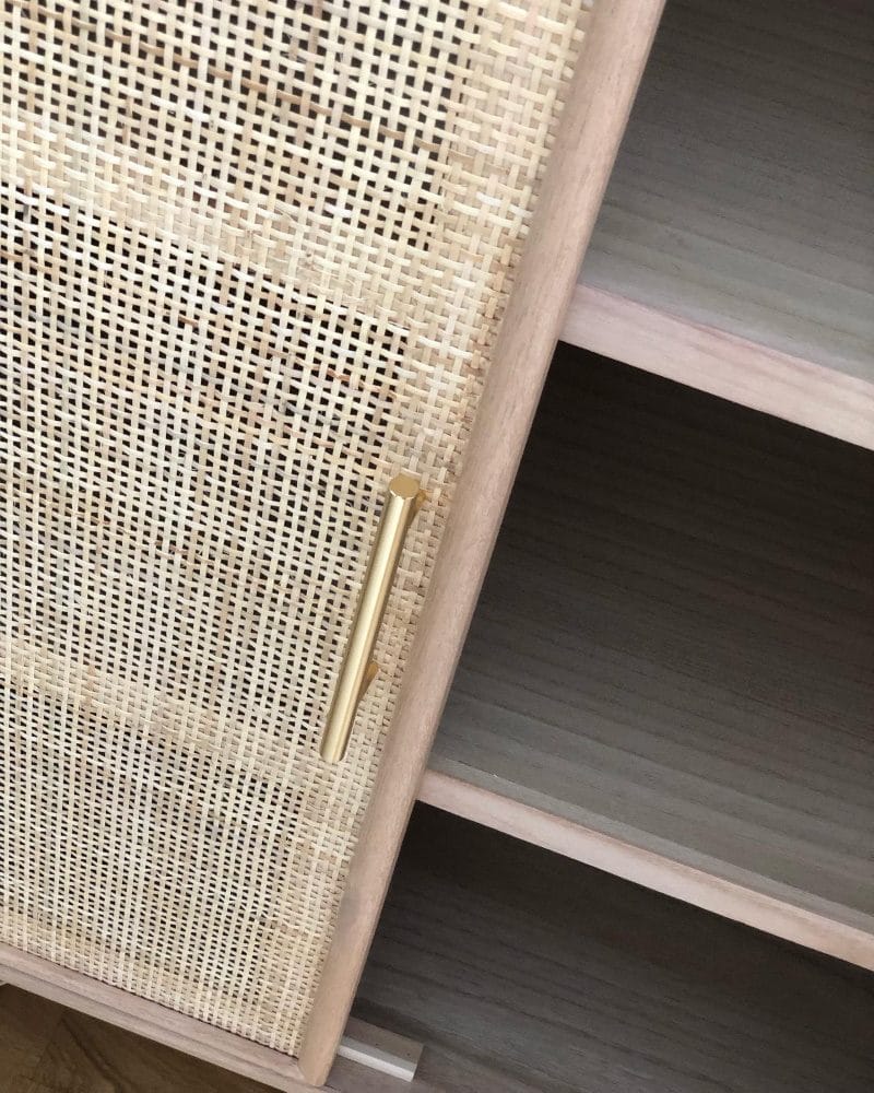 Skåp i trä och natur / rotting - React - Ljus ek / Mässing - Products - Förvaring - Skåp - Förvaringsskåp