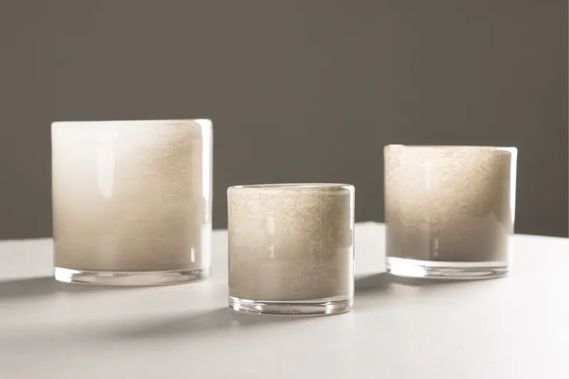 Glora Ljuslykta 8x8 cm - Beige - Products - Inredning - Ljus & dofter - Ljusstakar & ljuslyktor