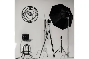 Achterdis Väggklocka Cirklar - Svart - Products - Inredning - Väggdekor - Väggklocka & väggur