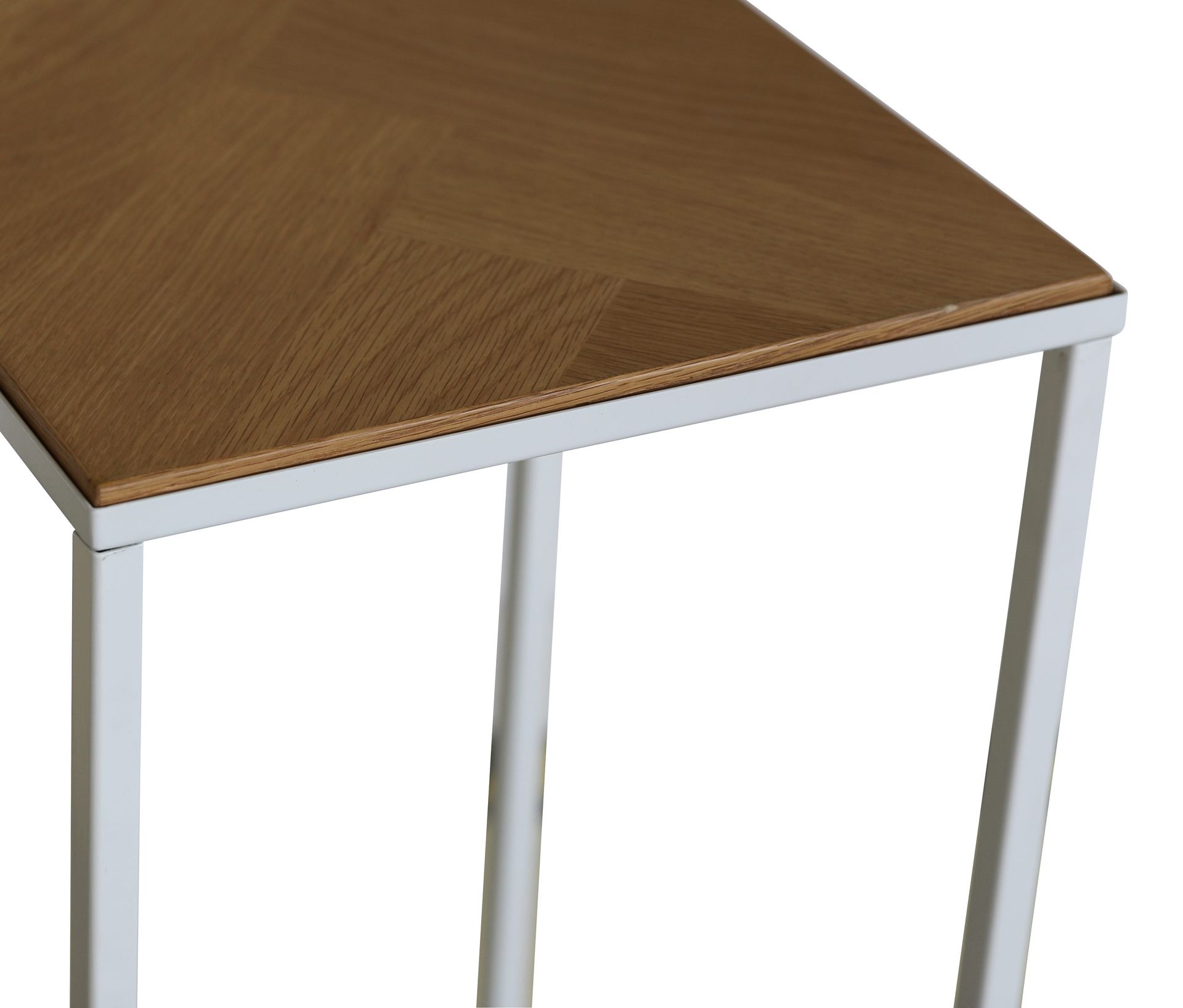 Revel sängbord - Vit / Fishbone ek - Frame