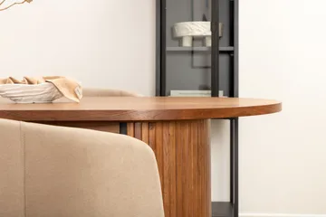 Bianca Matgrupp 200 cm Oval med 4 Berit stolar - Beige - Products - Möbler - Bord & matgrupp - Matgrupp