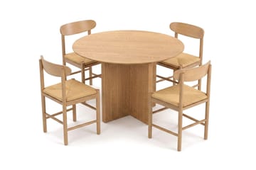 Edda Matgrupp runt 110 cm Ek med 4 Malte Matstolar - Products - Möbler - Bord & matgrupp - Matgrupp