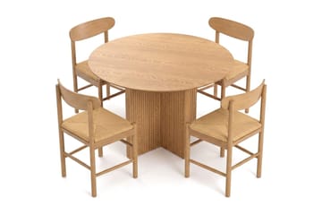 Edda Matgrupp runt 110 cm Ek med 4 Malte Matstolar - Products - Möbler - Bord & matgrupp - Matgrupp