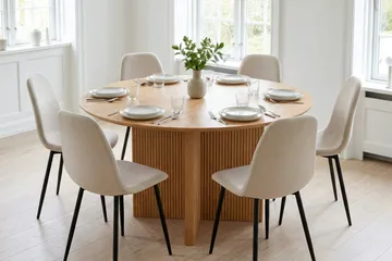 Edda Matgrupp runt 150 cm Ek med 6 Nibe Matstolar - Ek - Products - Möbler - Bord & matgrupp - Matgrupp
