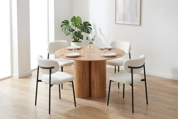 Juno Matgrupp runt 110 cm Ek med 4 Lucy Matstolar - Ek - Products - Möbler - Bord & matgrupp - Matgrupp
