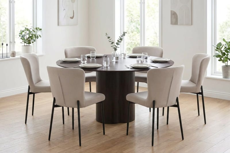 Juno Matgrupp runt 150 cm Rökt Ek med 6 Elsie Matstolar - Rökt ek/Beige - Products - Möbler - Bord & matgrupp - Matgrupp