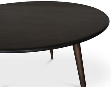 Matbord runt brunoljad ek Ø130 cm - Omni - Brunoljad ek - Products - Möbler - Bord & matgrupp - Matbord & köksbord