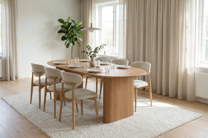 Noira Rektangulär Matgrupp 220 cm – Matbord med 6 Molly Matstolar i Trä med Ekutseende - Natur - Products - Möbler - Bord & matgrupp - Matgrupp