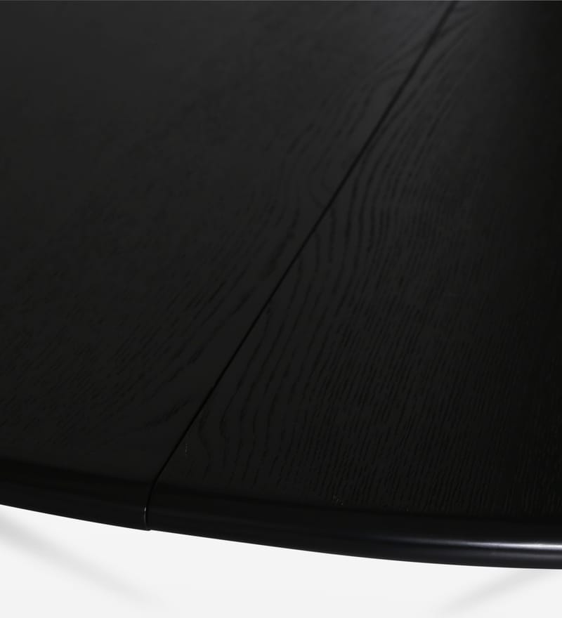 Omni runt matbord svartbetsad ek Ø150 cm - Svartbetsad ek - Products - Möbler - Bord & matgrupp - Matbord & köksbord