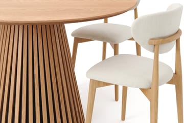Peyra Matgrupp runt 130 cm Ek med 6 Molly Matstolar - Ek - Products - Möbler - Bord & matgrupp - Matgrupp