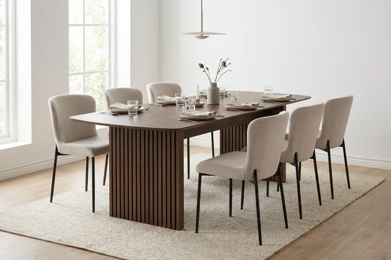 Richeto Matgrupp Rökt Ek 210 cm med 6 Elsie Matstolar - Rökt ek/Beige - Products - Möbler - Bord & matgrupp - Matgrupp