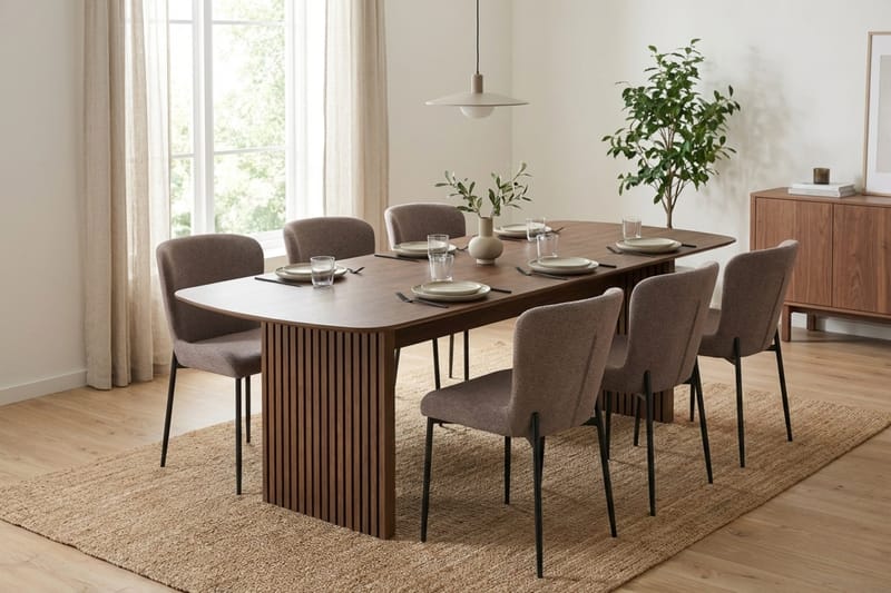 Richeto Matgrupp Rökt Ek 240 cm med 6 Elsie Matstolar - Rökt ek/Grå - Products - Möbler - Bord & matgrupp - Matgrupp