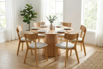 Siena Matgrupp 130 cm runt i Ek med 6 Amelia Matstolar med Dyna - Ek/Beige - Products - Möbler - Bord & matgrupp - Matgrupp