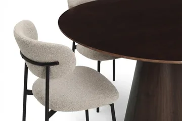 Siena Matgrupp runt 110 cm Rökt Ek med 4 Lucy Matstolar - Rökt Ek - Products - Möbler - Bord & matgrupp - Matgrupp