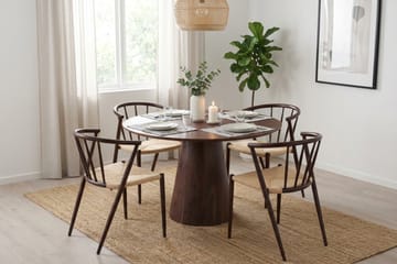 Siena Matgrupp runt 110 cm Valnöt med 4 Winston Matstolar - Valnöt - Products - Möbler - Bord & matgrupp - Matgrupp