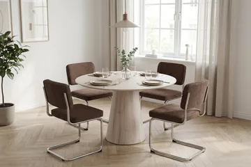 Siena Matgrupp runt 110 cm Vitlaserad med 4 Milva Matstolar - Vitlaserad/Brun/krom - Products - Möbler - Bord & matgrupp - Matgrupp