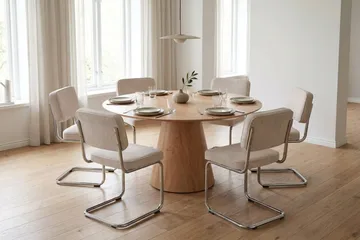 Siena Matgrupp runt 130 cm Ek med 6 Milva Matstolar - Ek - Products - Möbler - Bord & matgrupp - Matgrupp