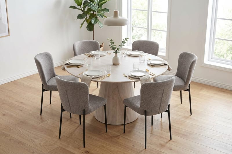 Siena Matgrupp runt 130 cm Vitlaserad med 6 Elsie Matstolar - Vitlaserad ek - Products - Möbler - Bord & matgrupp - Matgrupp