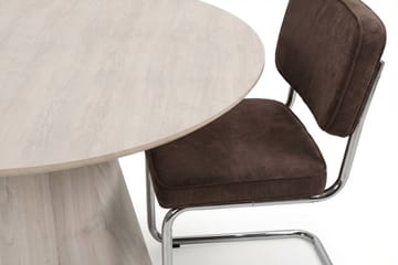 Siena Matgrupp runt 130 cm Vitlaserad med 6 Milva Matstolar - Vitlaserad/Brun/krom - Products - Möbler - Bord & matgrupp - Matgrupp