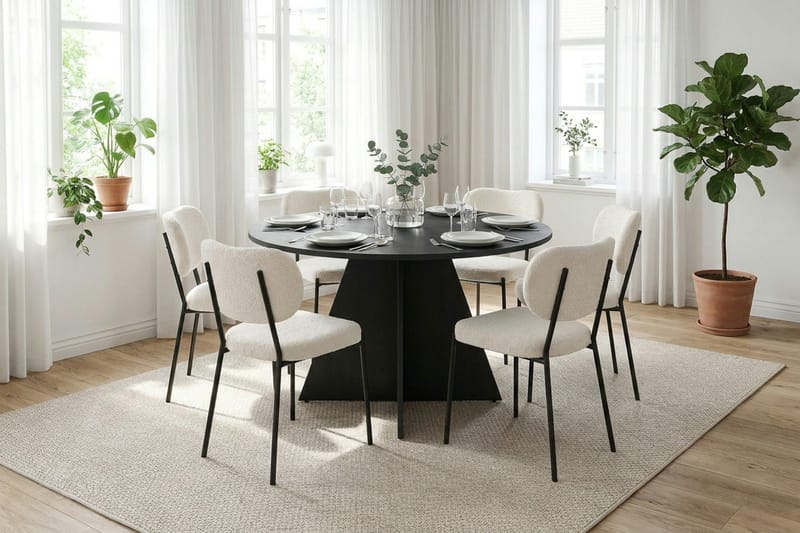Vera Matgrupp runt 130 cm Svart med 6 Gemmiano Matstolar - Svartlaserad ek - Products - Möbler - Bord & matgrupp - Matgrupp