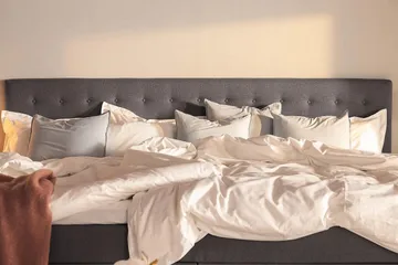 Ella Familjesäng 280x210  cm - (+Fler val) Mörkgrå - Products - Möbler - Säng - Kontinentalsäng