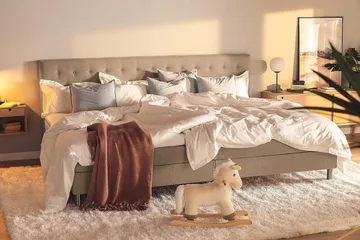 Ella Familjesäng 280x210  cm - (+Fler val) Mullvad - Products - Möbler - Säng - Kontinentalsäng