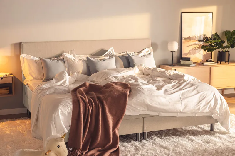 Ella Familjesäng Sängpaket 240x210  cm - (+Fler val) Beige - Products - Möbler - Säng - Kontinentalsäng