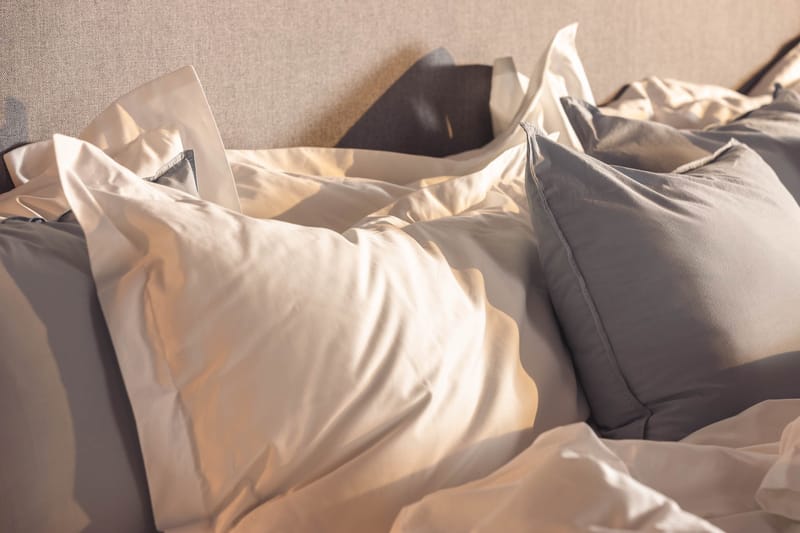 Ella Familjesäng Sängpaket 240x210  cm - (+Fler val) Ljusgrå - Products - Möbler - Säng - Kontinentalsäng