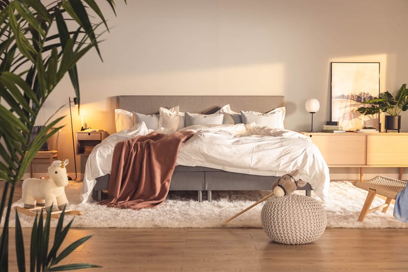 Ella Familjesäng Sängpaket 240x210  cm - (+Fler val) Ljusgrå - Products - Möbler - Säng - Kontinentalsäng