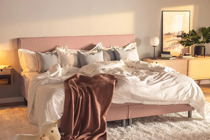 Ella Familjesäng Sängpaket 240x210  cm - (+Fler val) Rosa - Products - Möbler - Säng - Kontinentalsäng