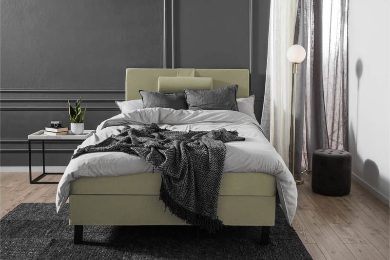 Lucky Komplett Sängpaket 120x200 Polyeter Slät Sänggavel - Nackkudde Stor Grön - Products - Möbler - Säng - Enkelsäng