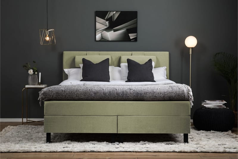 Lucky Komplett Sängpaket 180x200 Latex Slät Sänggavel - Nackkudde Stor Grön - Products - Möbler - Säng - Kontinentalsäng