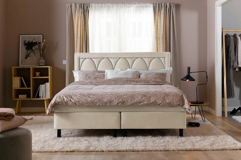 Leva Sänggavel 180cm - Beige/Sammet - Products - Möbler - Säng - Sängtillbehör & sänggavel - Sänggavel