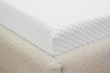 Teddy Komplett Sängpaket Sängram med Madrass 140x200 cm - Beige - Products - Möbler - Säng - Komplett sängpaket