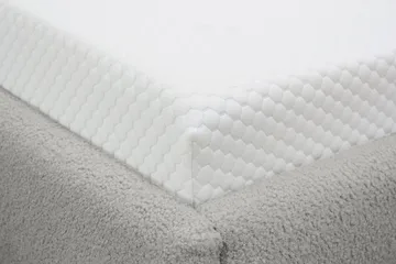 Teddy Komplett Sängpaket Sängram med Madrass 180x200 cm - Grå - Products - Möbler - Säng - Komplett sängpaket