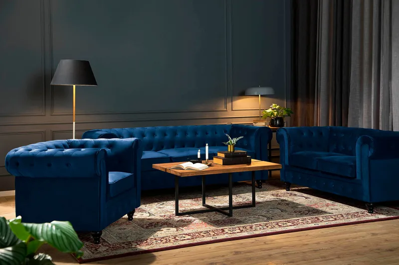 Chesterfield Lyx 2-sits Liten sammetssoffa - Djup soffa 160 cm bred - Blå - Products - Möbler - Soffa - 2 sits soffa