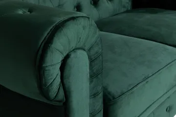 Chesterfield Lyx 2-sits Liten sammetssoffa - Djup soffa 160 cm bred - Grön - Products - Möbler - Soffa - 2 sits soffa