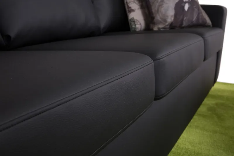 Crazy 3-sits Soffa i Konstläder - Svart - Products - Möbler - Soffa - 3 sits soffa