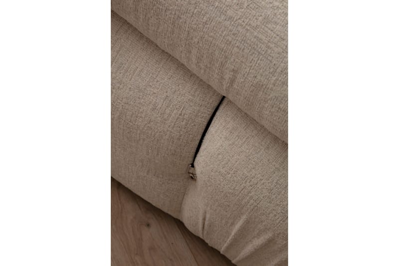 Belgin Bubblig Divansoffa 3-sits 288 cm med fasta armstöd och repdetaljer - Ljus / Beige - Products - Möbler - Soffa - Divansoffa & schäslongsoffa - 3 sits soffa med divan