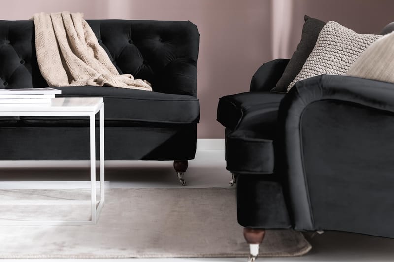 Howard Riviera 3-sits Svängd Sammetssoffa - Svart - Products - Möbler - Soffa - 3 sits soffa