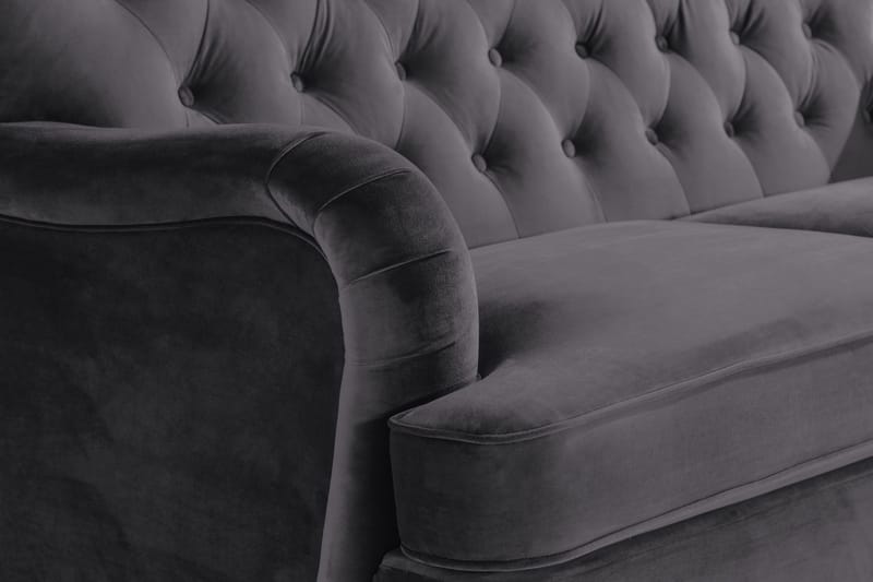 Howard Riviera Soffgrupp Svängd 3-sits + 2-sits Soffa + Fåtölj + Fotpall i Sammet - Mörkgrå - Products - Möbler - Soffa - Soffgrupp - Howard soffgrupp