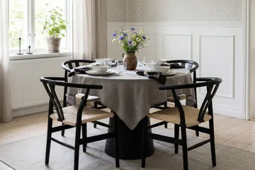 Dastoori Matstol med Armstöd - Svart - Products - Möbler - Fåtölj & stolar - Matstol & köksstol