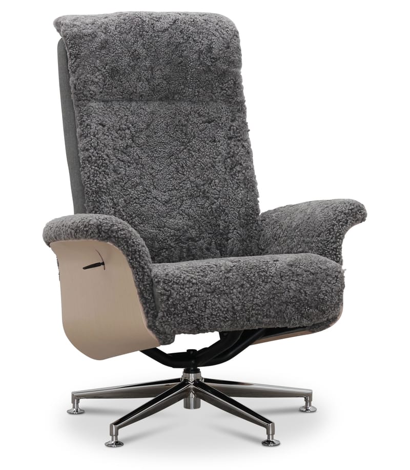 Fårskinnsfåtölj med fotpall grå/whitewash - Ulla - Grafitgrå - Products - Möbler - Fåtölj & stolar - Fåtölj - Biofåtölj & reclinerfåtölj