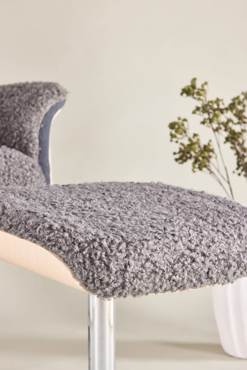 Reclinerfåtölj med fotpall - Grå fårskinnsimitation/whitewash ek - Grå - Products - Möbler - Fåtölj & stolar - Fåtölj - Biofåtölj & reclinerfåtölj