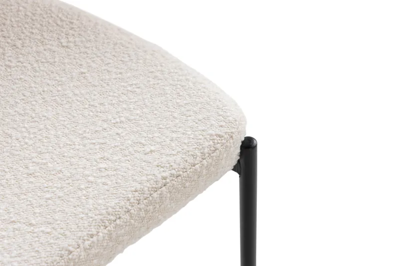 Gemmiano Matstol & Köksstol i Bouclé Teddy med Svarta Metallben - Vit - Products - Möbler - Fåtölj & stolar - Matstol & köksstol