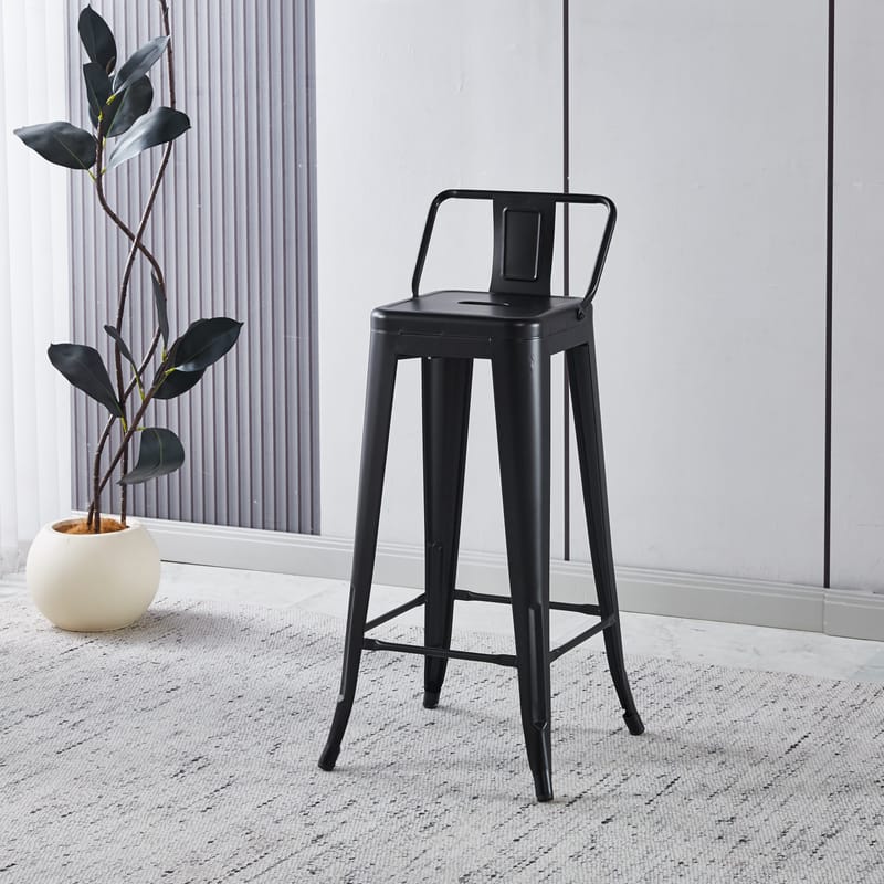 Iris barstol i svart metall - Sitthöjd 76 cm - Svart - Products - Möbler - Fåtölj & stolar - Barstol & barpall